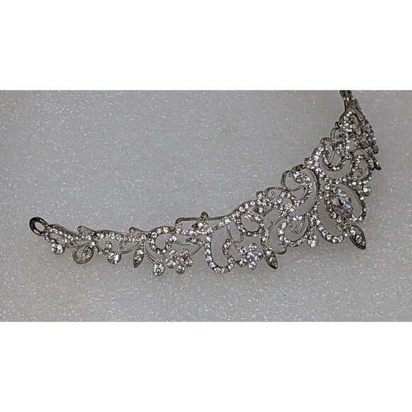 Elegant Rhinestone Wedding Tiara Silver Tone Bridal Crown Crystal Headpiece - Picture 6 of 6